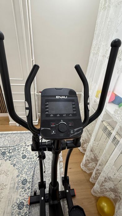 Продам Эллиптический тренажер