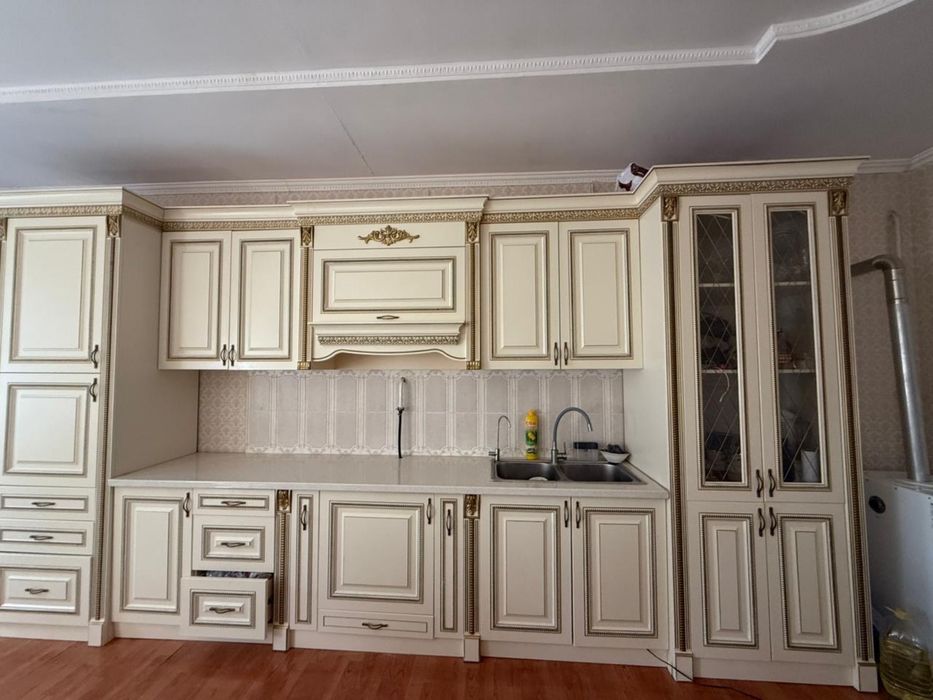 Кухный гарнитур сатылады