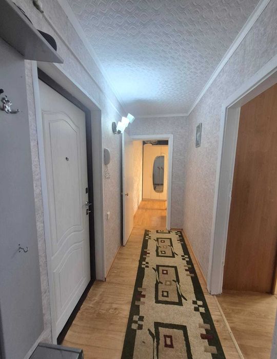 Продам 2комнатную квартиру в 11а микрорайоне