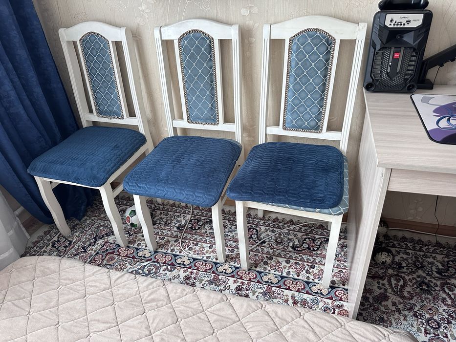 Круглый кухонный стол