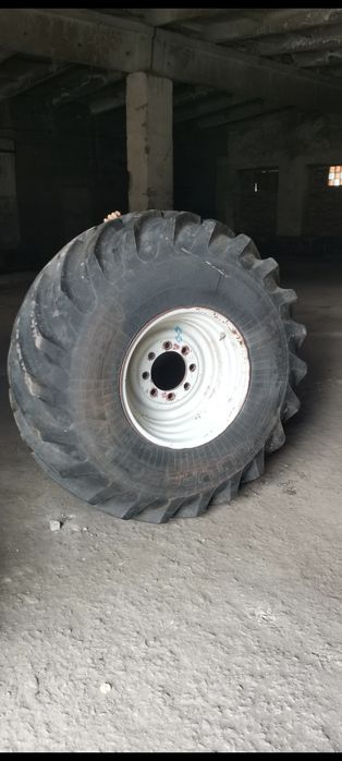 Продам шину с диском VOLTYRE 23,1-26