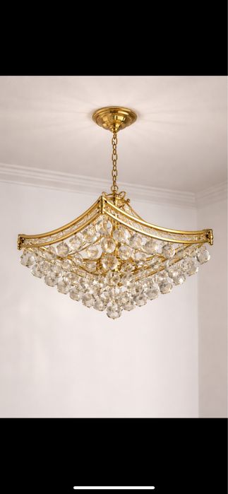 Продам люстру срочно