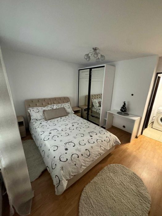Pers fizica Inchiriez apartament 2 camere+living in Nicolina