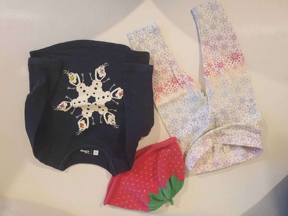 Коледни дрешки Gap; бодита; шапкa; дълга пижамка 100% памук