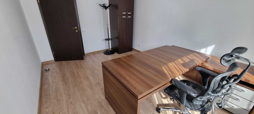 Spatiu birou camera privata zona senzationala cu parcari si aer curat