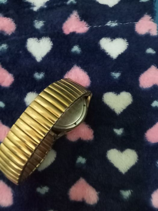 Продам часы наручные СССР