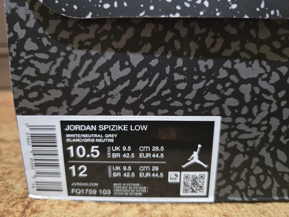 Jordan Spizike low
