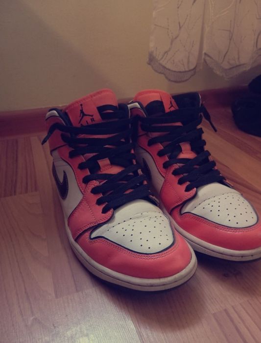 Vând Jordan 1 Mid Turf Orange