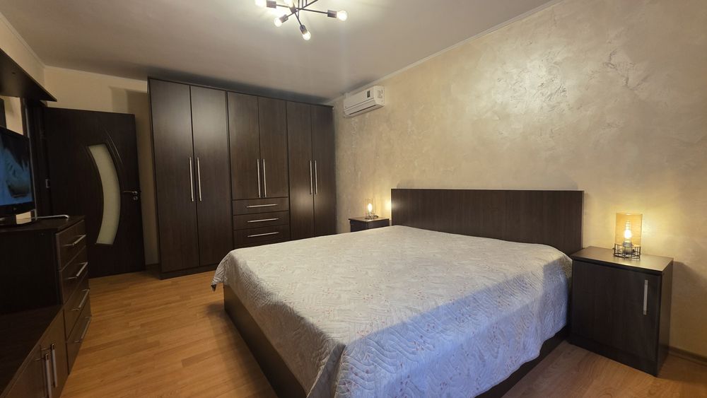 Apartament de inchiriat 2 camere decomandat Str.Sintezei.