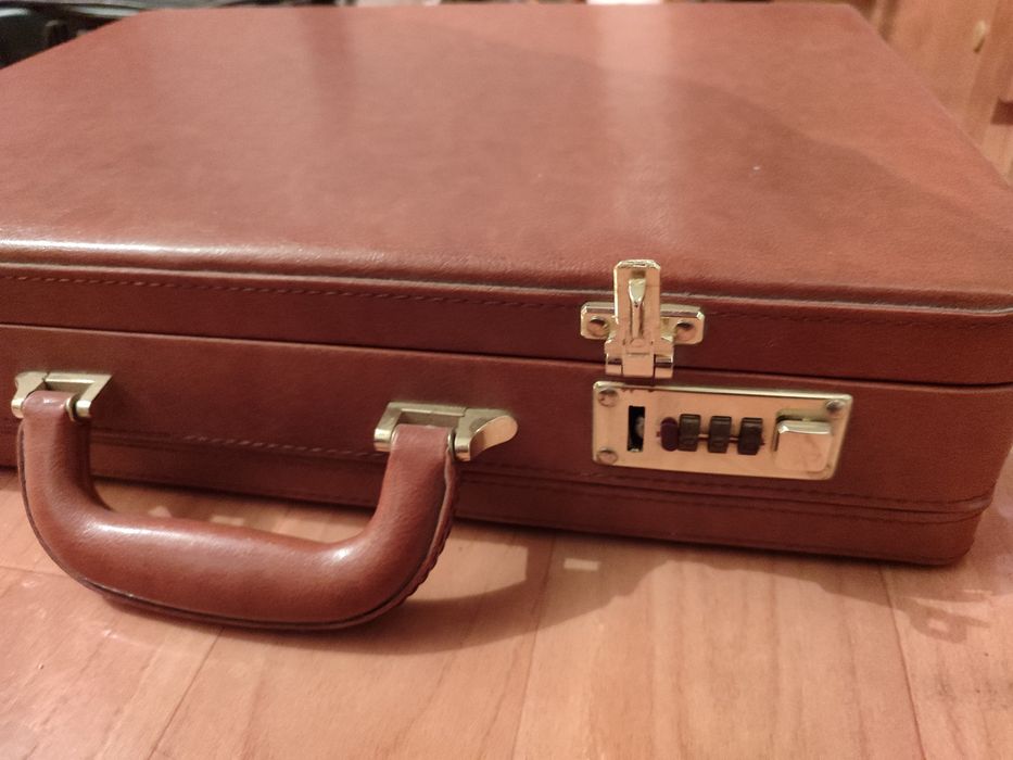 Набор для рыбалки, охоты кемпинга.