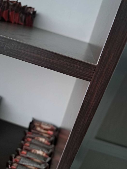 Маси,столове и рафтове