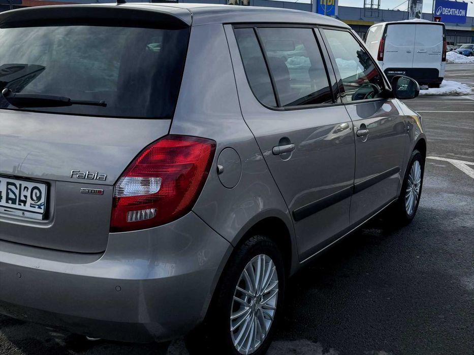 Vand Skoda Fabia 2  diesel 1,6 an 2013 model 2014