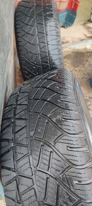 Продам резину Мишлен Б/У. Без дисков