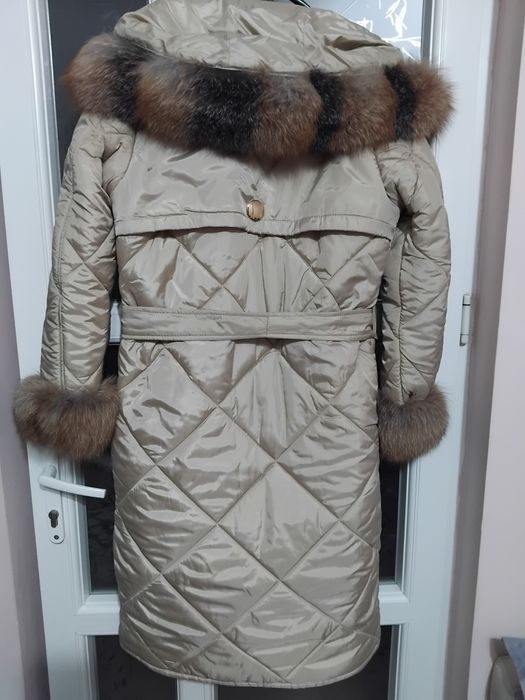 Geaca cu blană de vulpe veritabilă