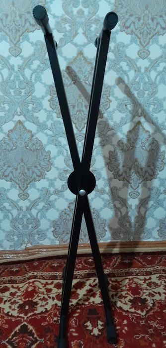 Стойка для  синтезатора и пианино