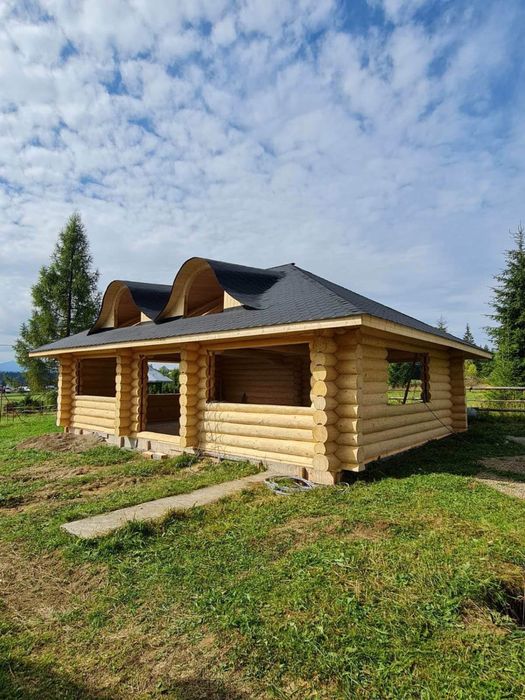 Foișoare cabane din busteni lemn rotund