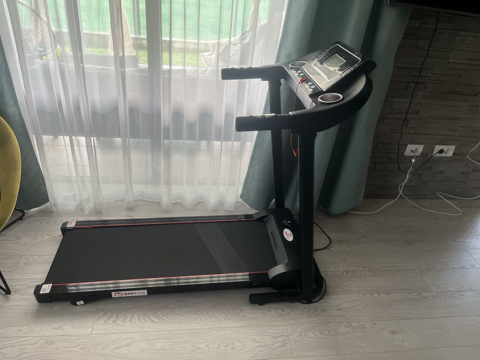 Banda alergat Bodyfit Z2000 aproape noua