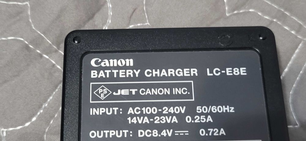 Canon LC-E8E - incarcator original pentru LP-E8