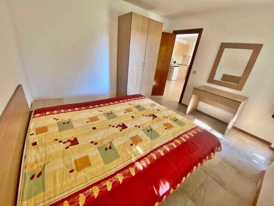 Просторен двустаен апартамент в комплекс „ Етъра 2 “, Първа линия, Морска гледка