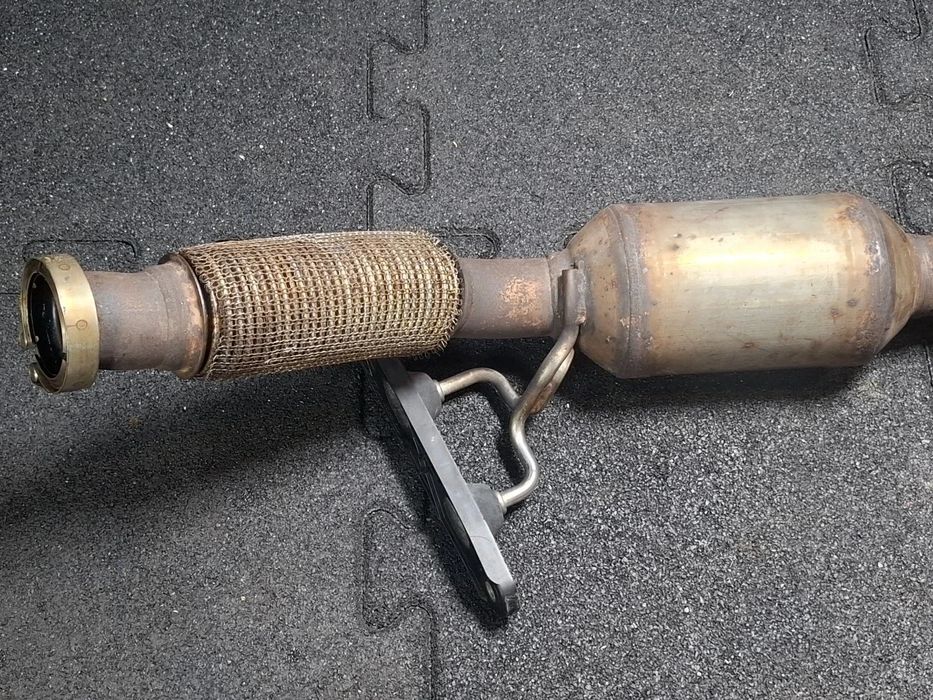 Catalizator Cu Downpipe Volkswagen Caddy Iv Estate Sab, Saj 2015 -
