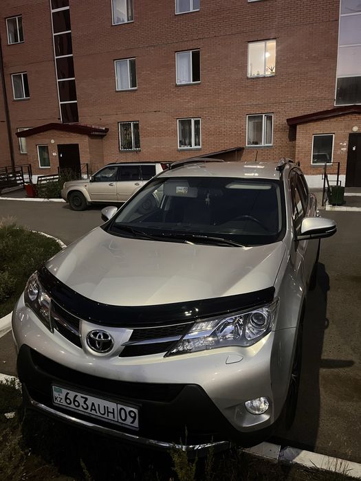 Продам Toyota Rav4