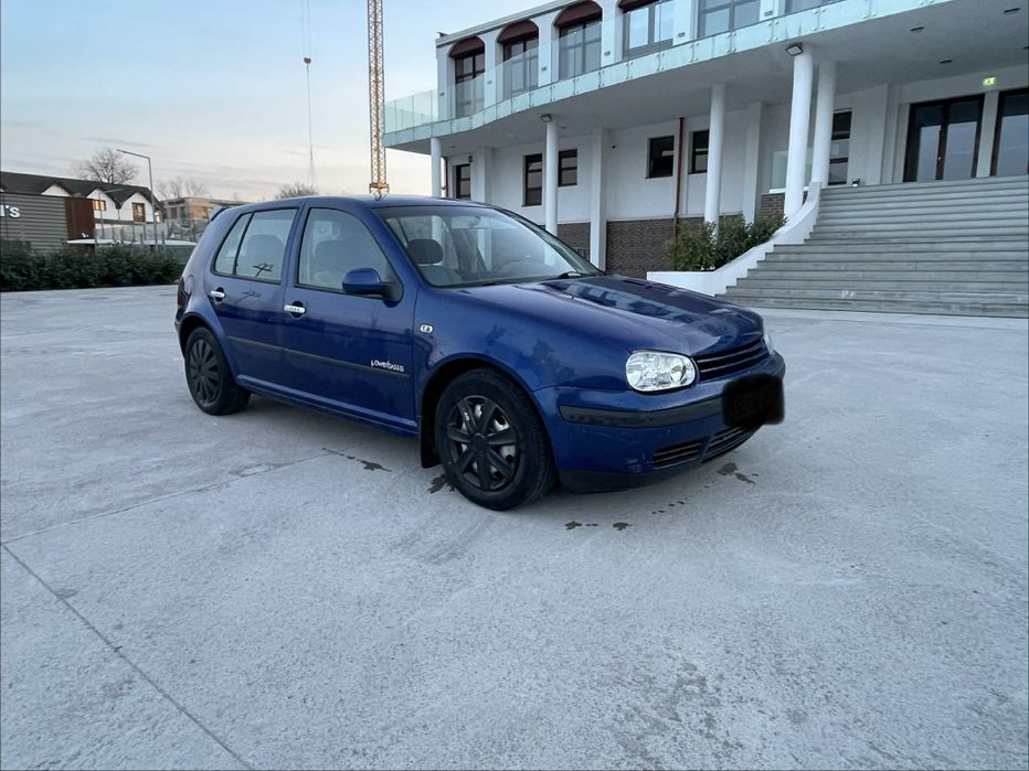 Vând la pachet 2 golf 4 1.4 benzina