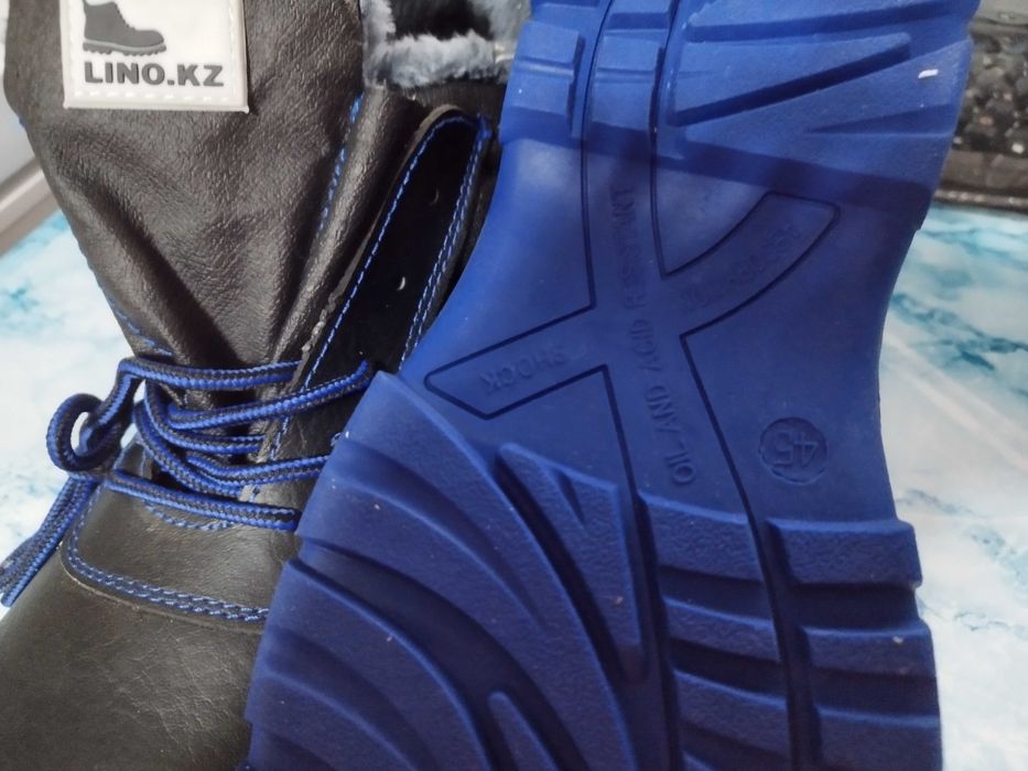 зимние ботинки размер 45.