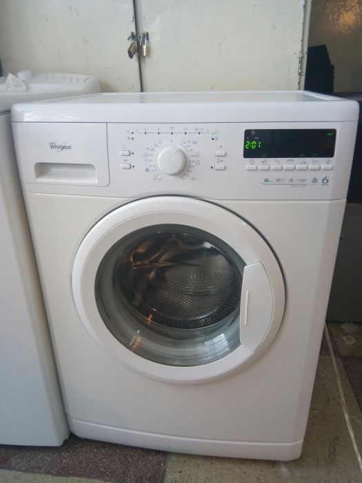Masina de spalat rufe WHIRLPOOL 6 kg CLASA A+ primim BuyBack la schim