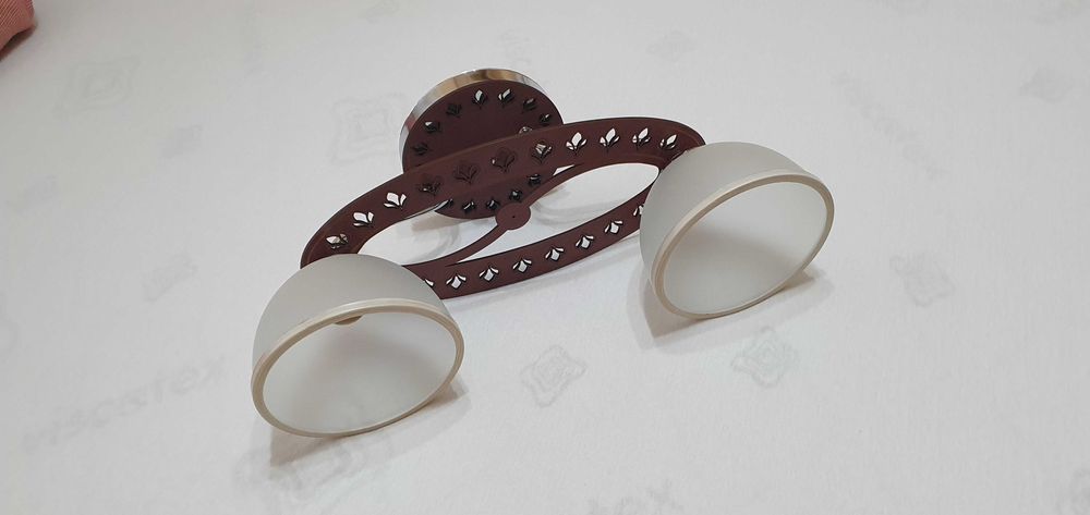 Lustră cu două becuri ,,Elegant''