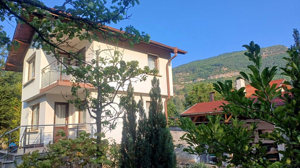 Продава се Къща в с. Церово, Област София-област - 132 кв.м за 1114 €/кв.м - Снимка #2