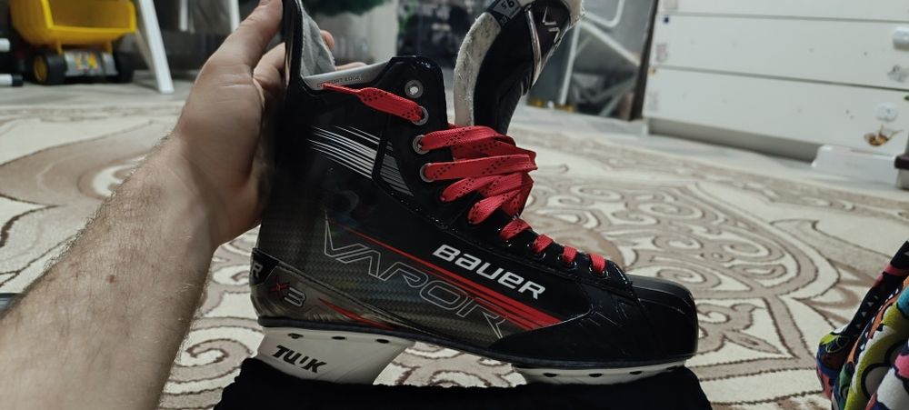 Продам Коньки BAUER X3 SR  размер 9.5