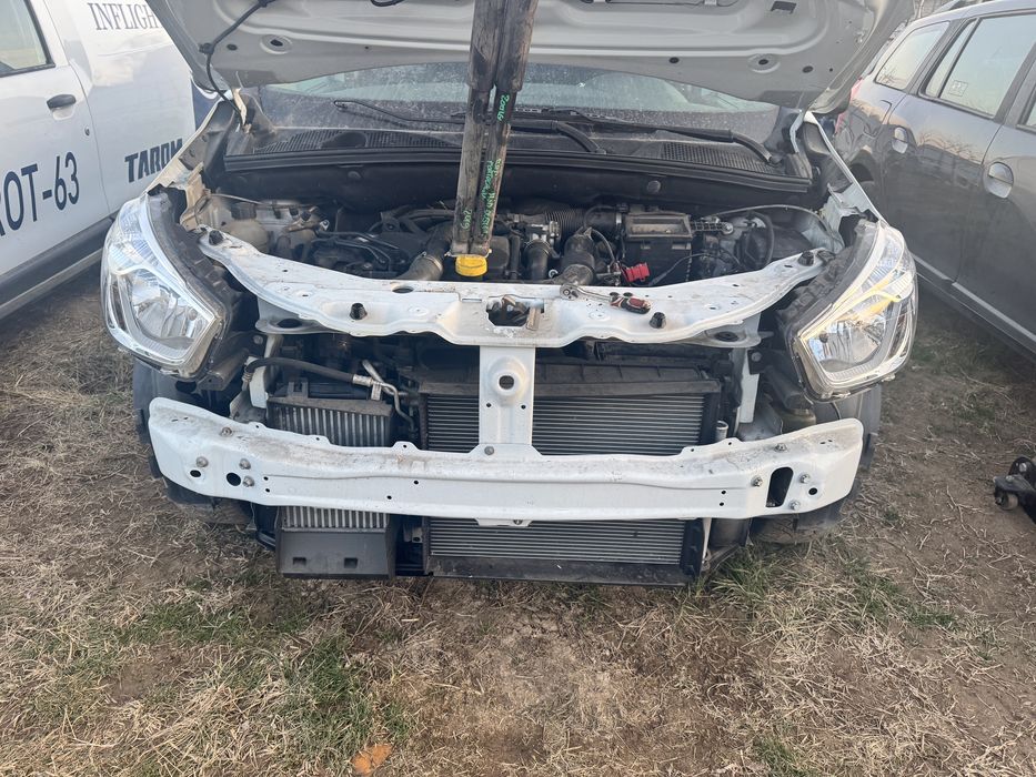 Vand parte fata completa Dacia Dokker(aripi/capota/faruri/bara etc)