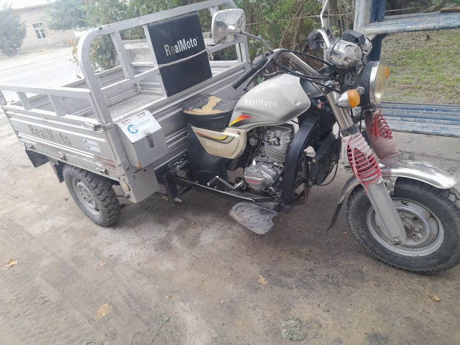 Мотоцикл сотилади!!!