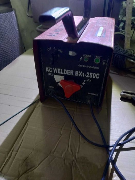 Cварка, аппарат, агрегат надёжный, не прихотливый. Работает чётко.