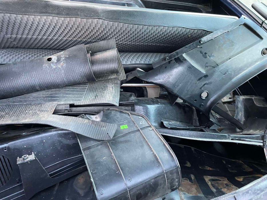 Лада нива на части