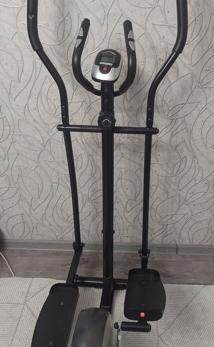 Продам эллиптический тренажёр