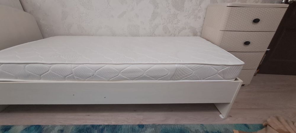 Продам две  кровати