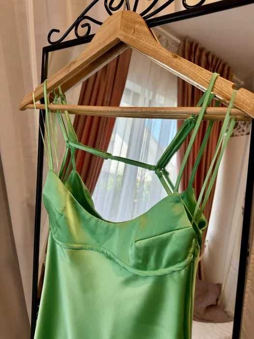 Zara rochie midi satin corset verde spate gol