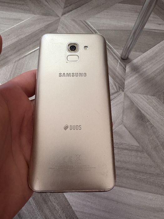 Vand telefoane Samsung