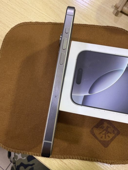 iPhone 15 pro 128gb