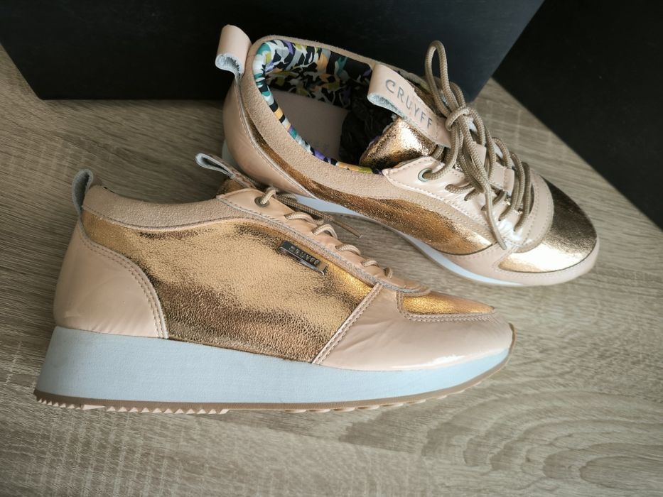 Нови маратонки / сникърси Cruyff 39 номер