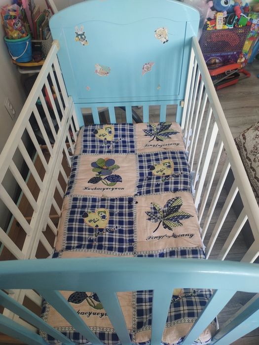 Кроватка детская