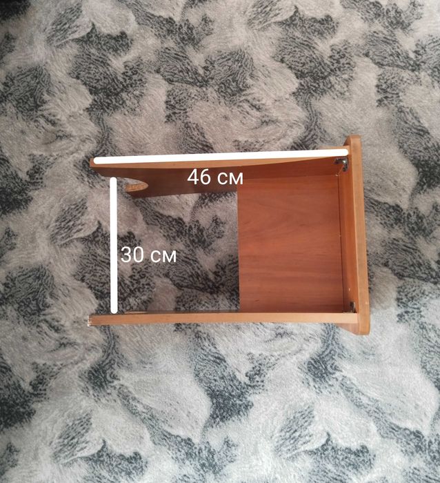 Продам 2 табуретки