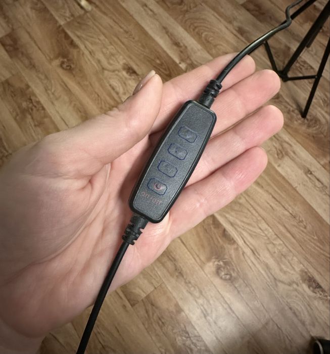 Продам кольцевую лампу