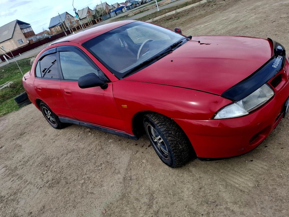 Продам митсуби каризма