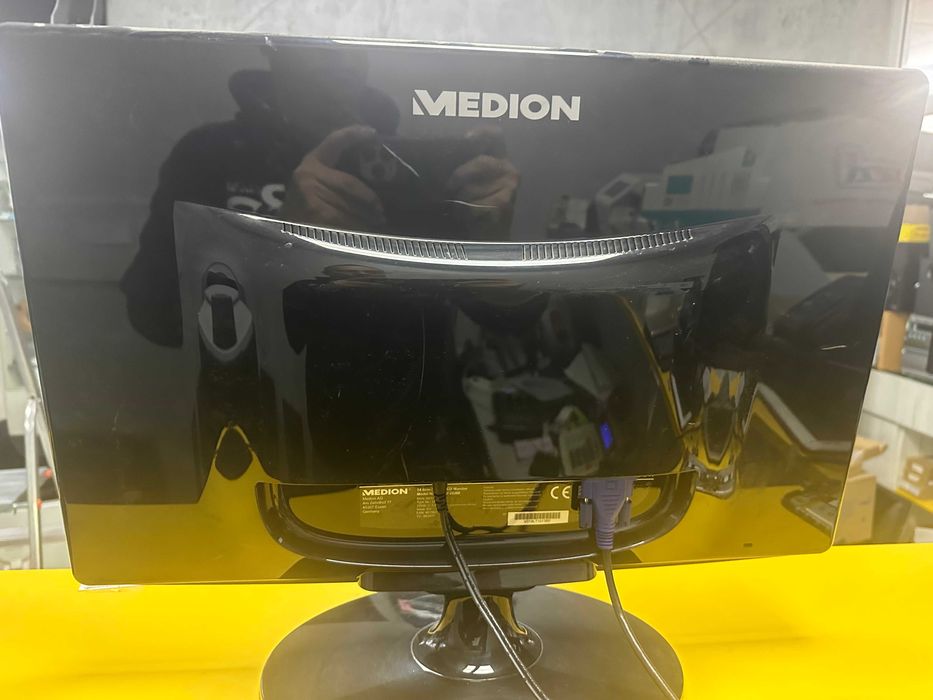 Монитор Medion Akoya P54060 (MD 20260)