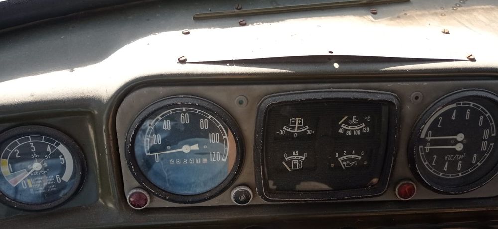 Продам ЗИЛ 131 бортовой