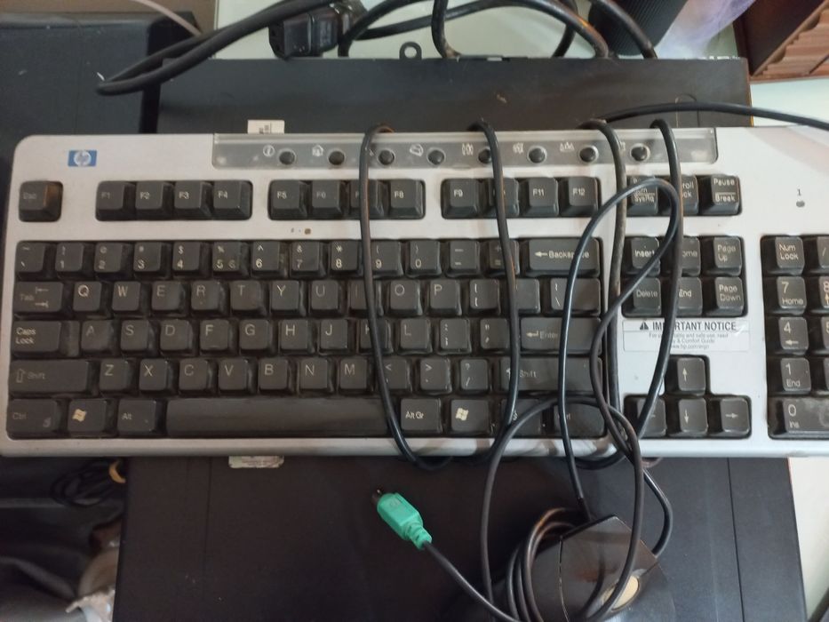 Pc vintage hp compaq 5100SFF  Pentium 4