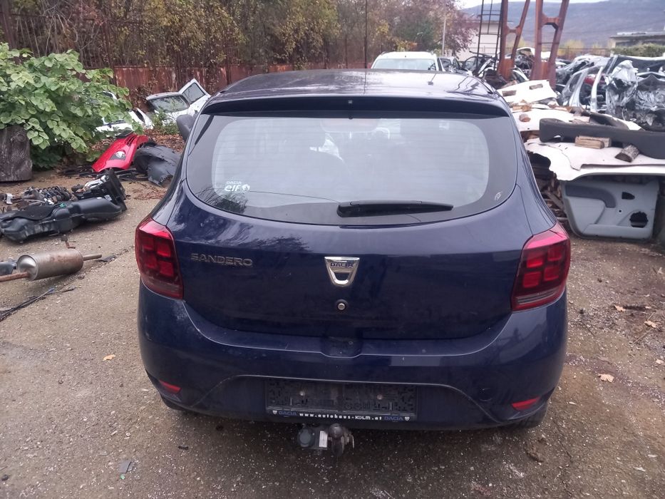 Дачия сандеро 2 2017г 30000км 1000кубика клима