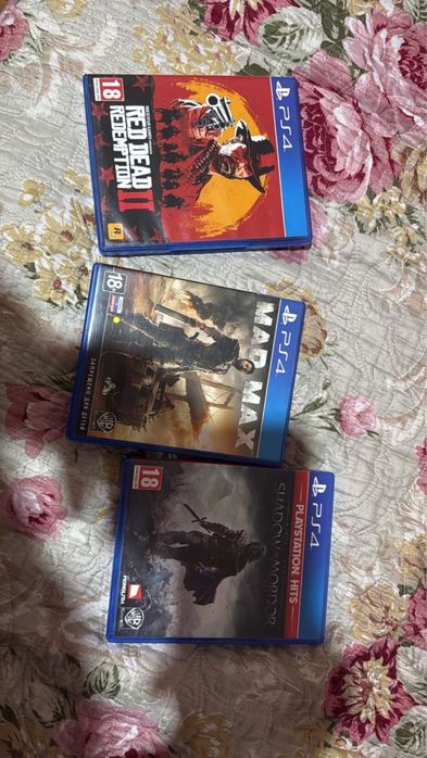 Продается Sony playstation 4